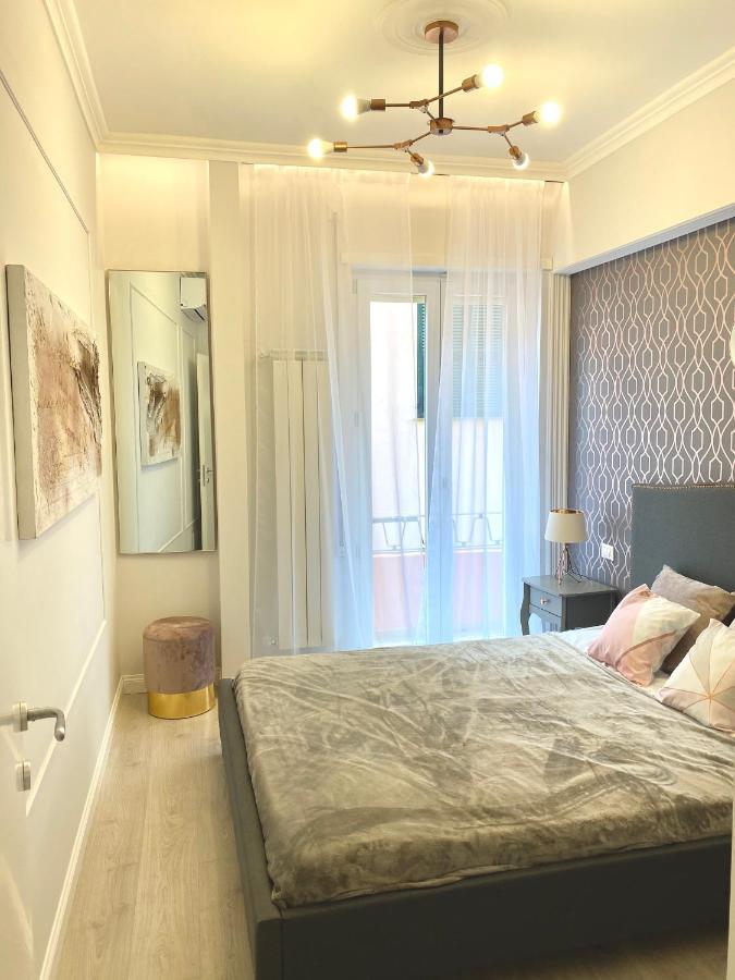 Abcdecor Italia Apartment Imperia Bagian luar foto